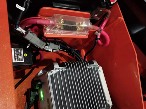 湖南瀟邦機(jī)械設(shè)備有限公司,湖南車載式高空作業(yè)平臺 湖南瀟邦機(jī)械設(shè)備有限公司,湖南車載式高空作業(yè)平臺